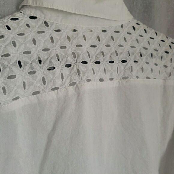 Chico's Women's Size 3 US XL White Eyelet Knot Shirt Semi Sheer Button Up Cotton - Picture 8 of 11